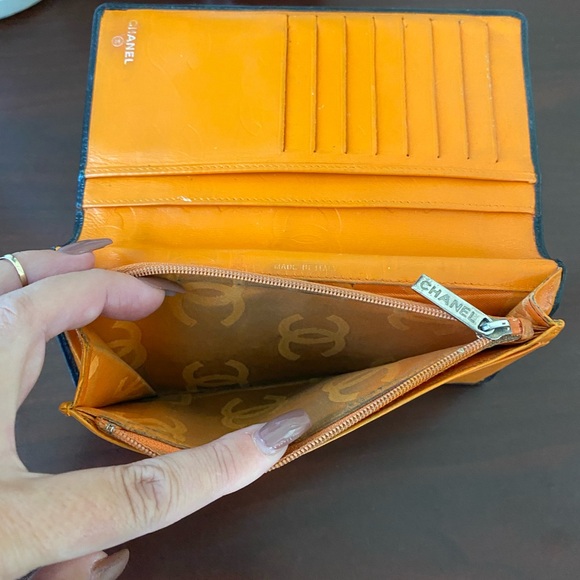 Authentic Chanel Cambon Wallet #2 with box - black - refurbished - Picture 4 of 6